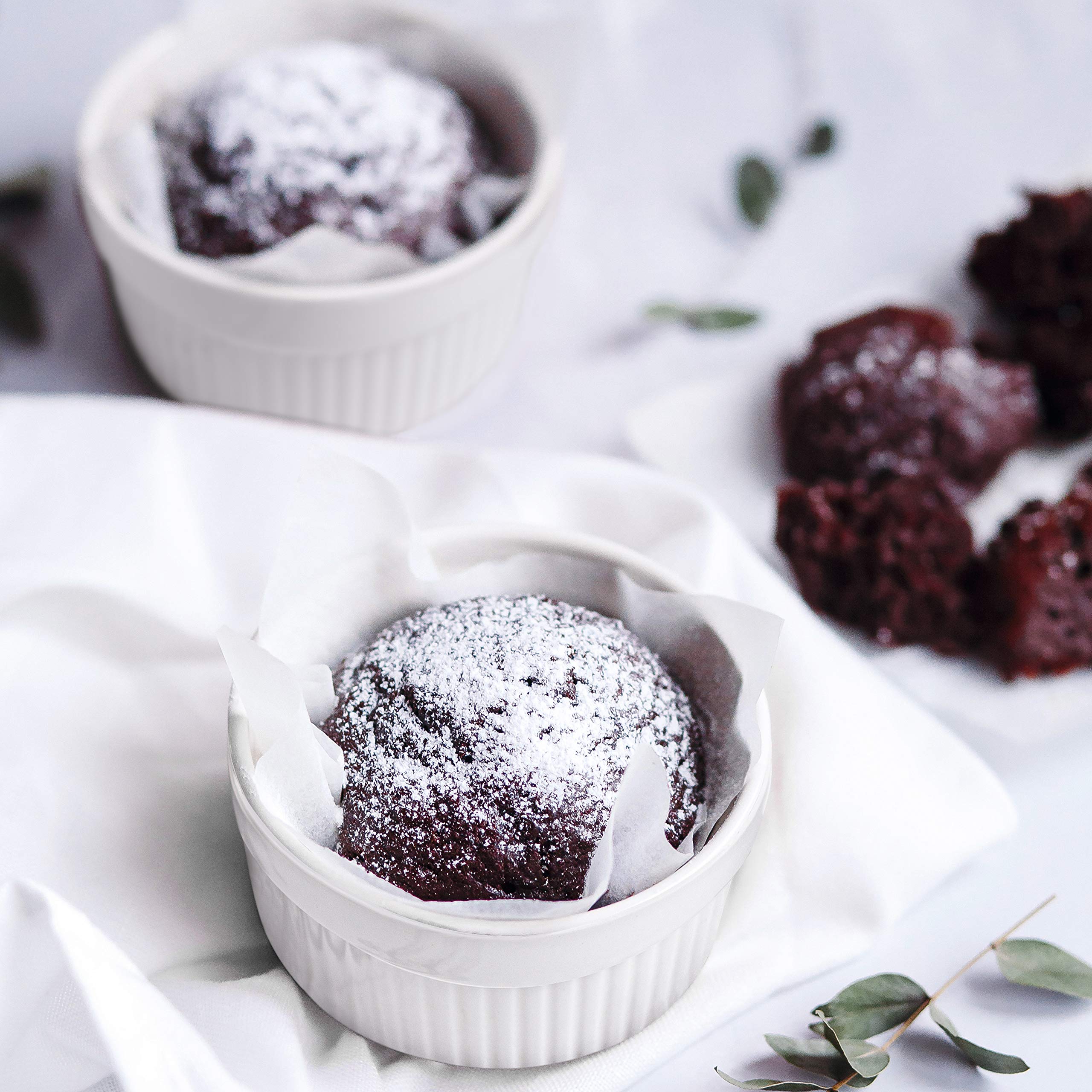 DELLING ramekins ideal for serving soups like French onion at gatherings.