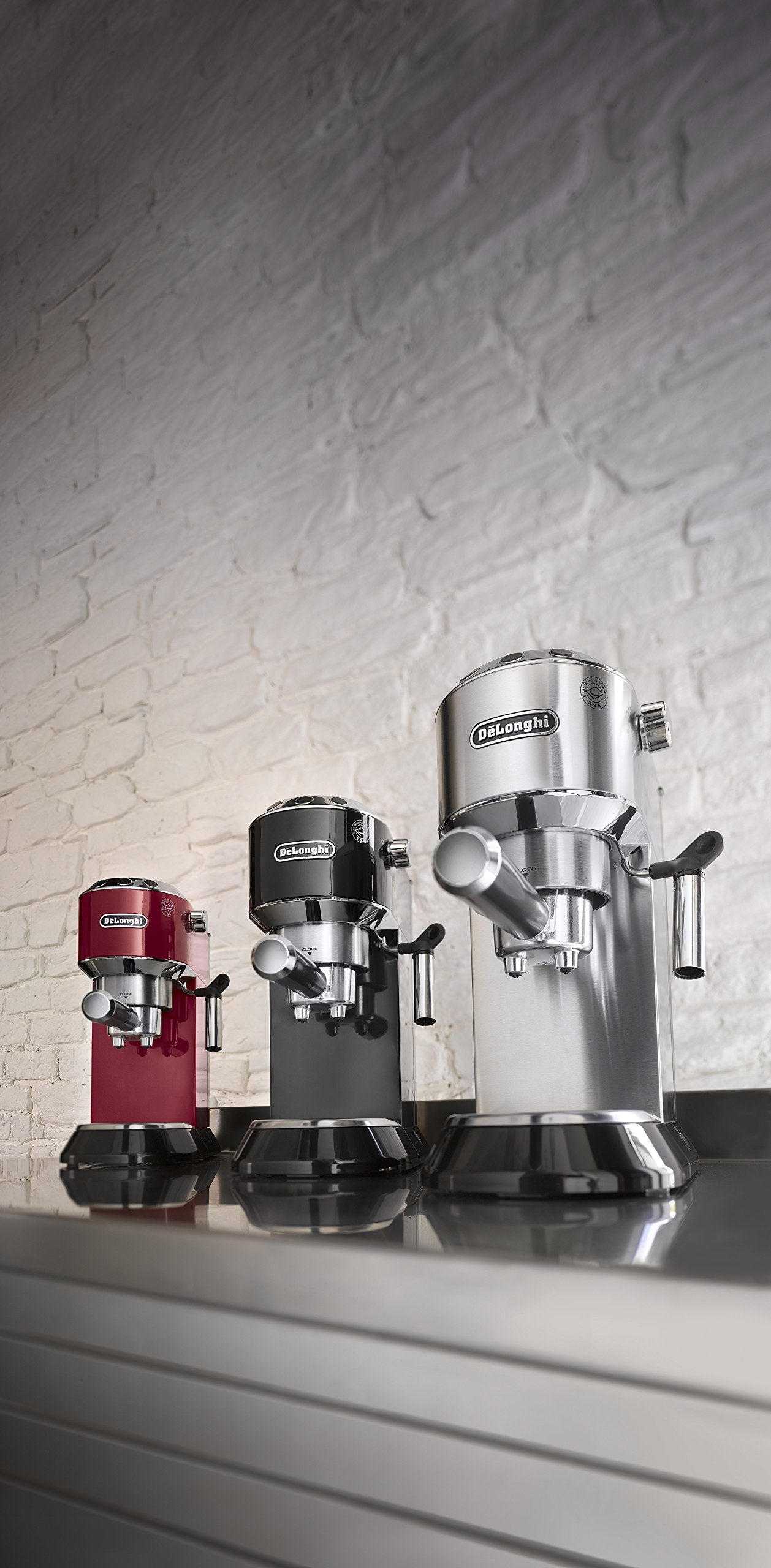 De'Longhi Dedica compact design fits under cabinets for easy setup.
