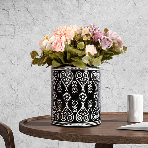 Delpnana gift-ready ceramic utensil holder makes a thoughtful kitchen gift