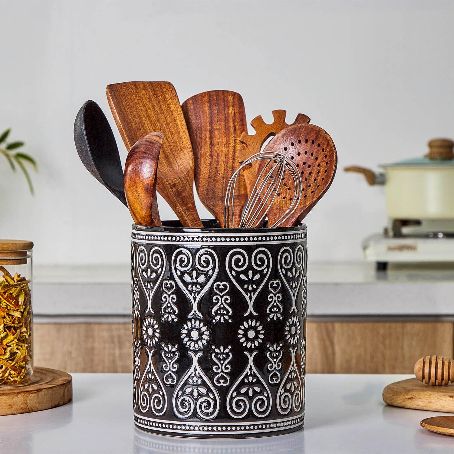 Delpnana non-toxic ceramic material ensures safe long-term use