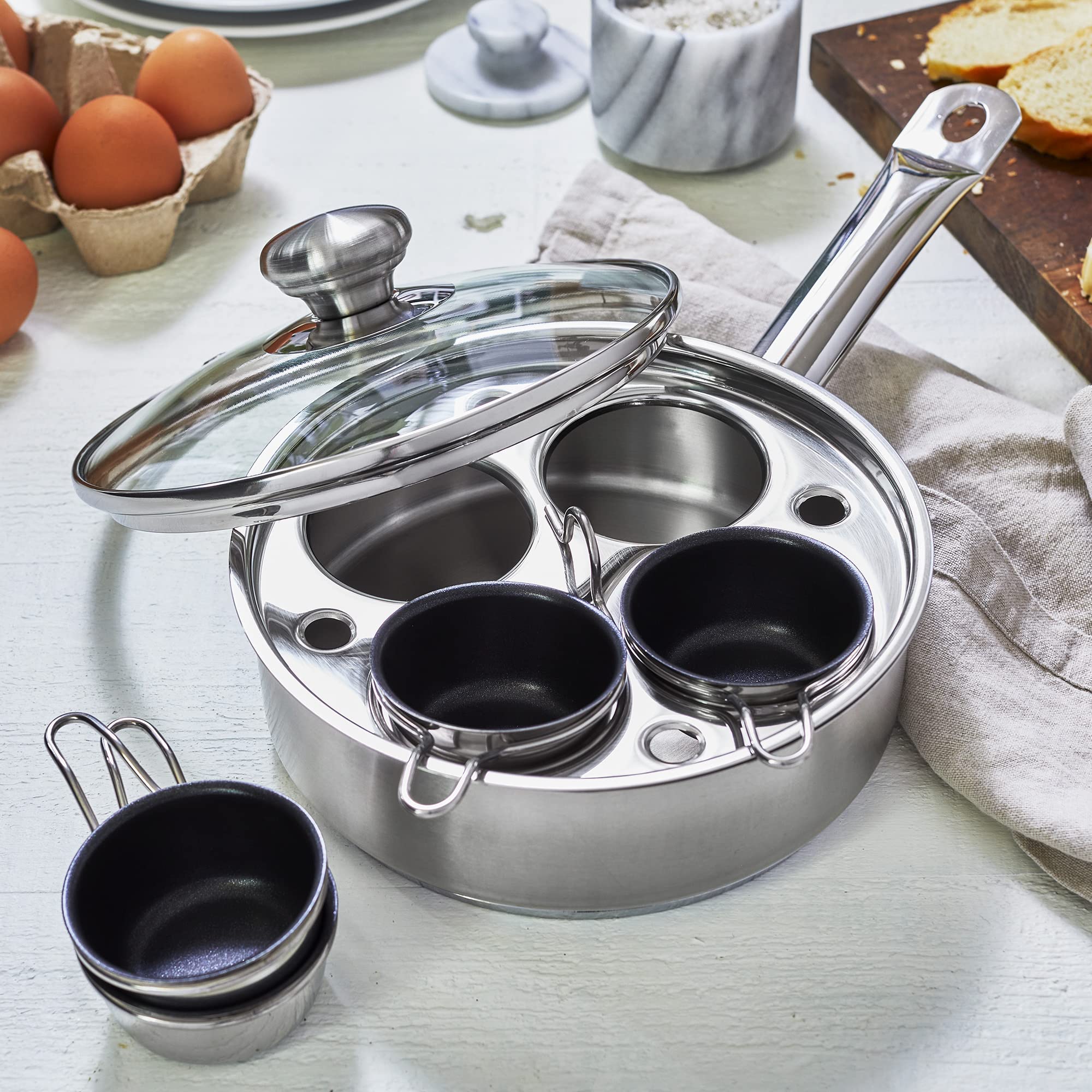 Demeyere Resto egg cups for easy poaching and release