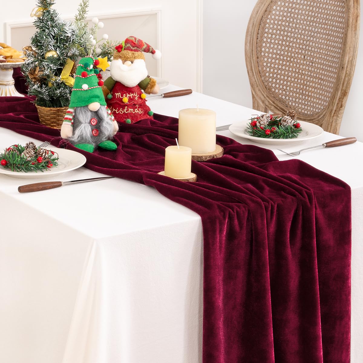 DeZerlor velvet runner showcasing vintage-elegant look on table.