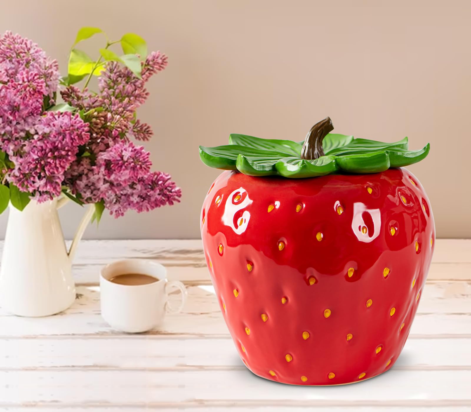 dgudgu Strawberry Candy Jar stem-and-leaf lid adds stylish flair