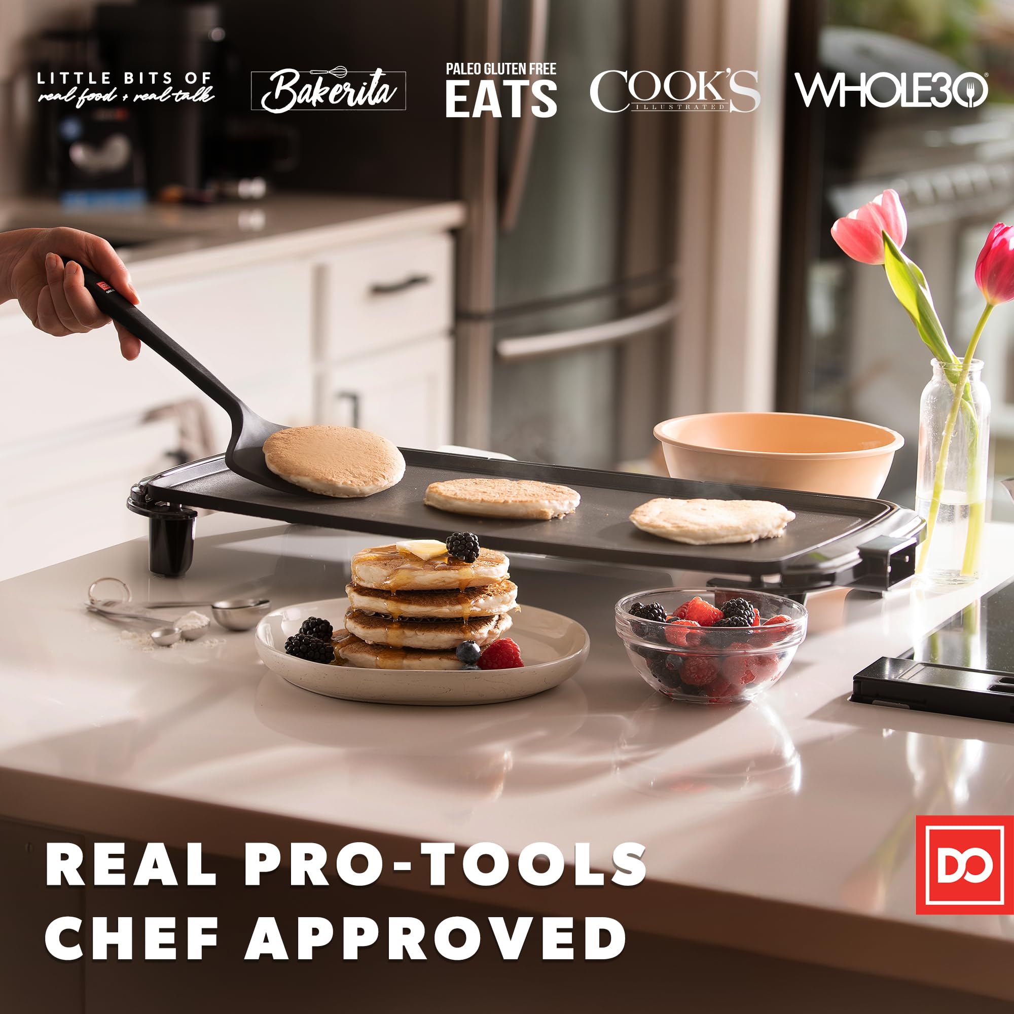 Ergonomic grip and stainless steel core provide balanced control while cooking