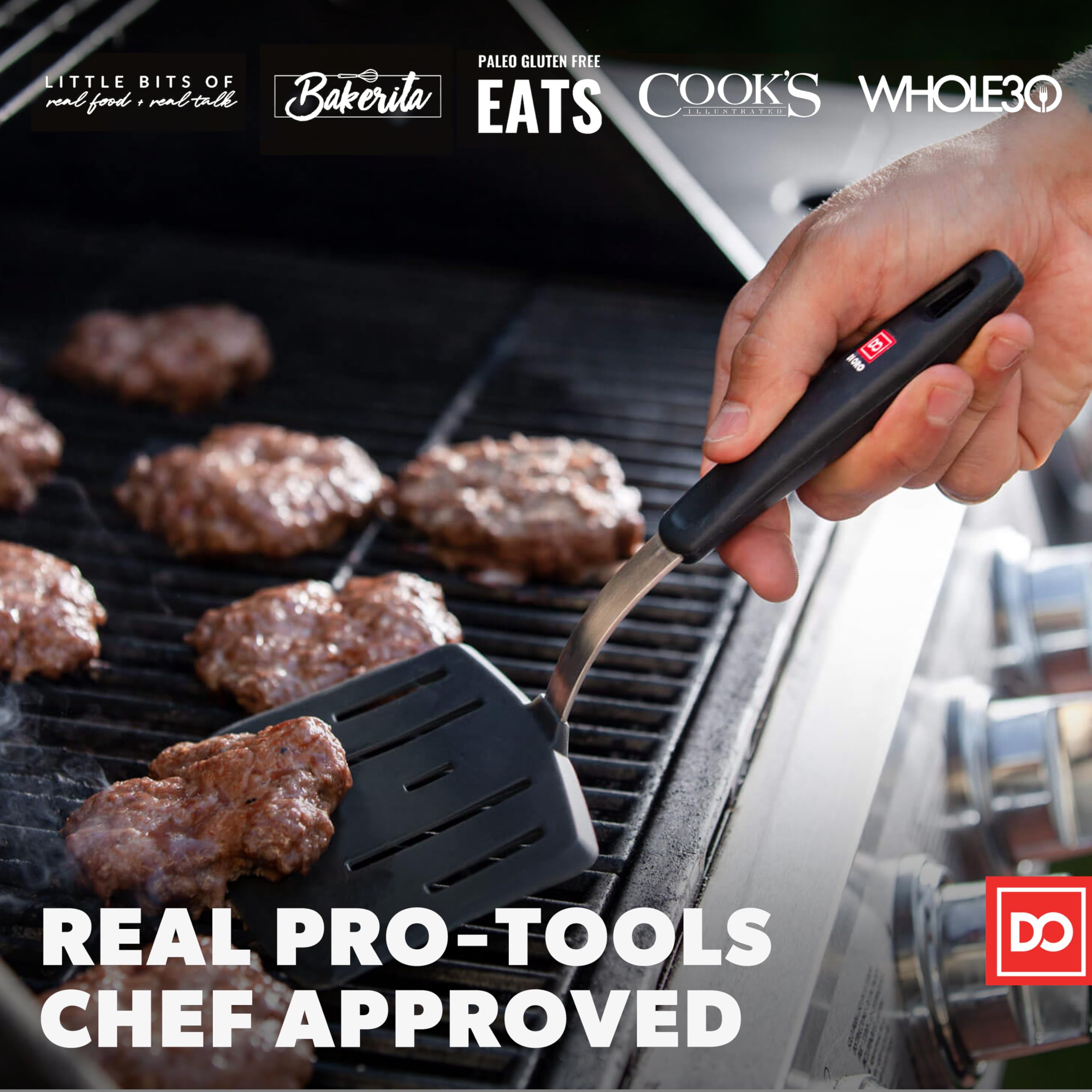DI ORO Living spatula in pan demonstrates safe lifting without scratching non-stick coating