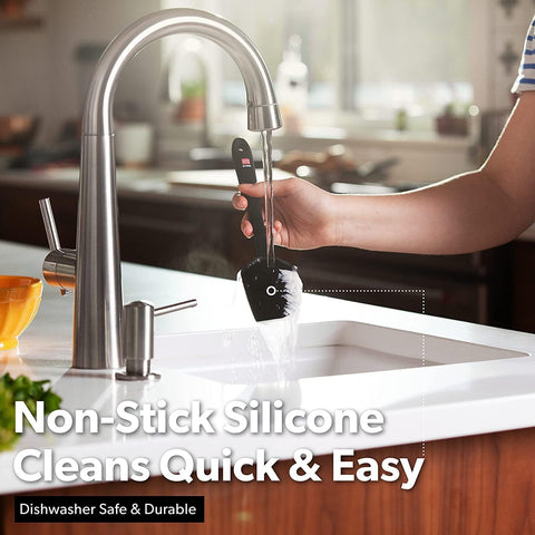 DI ORO silicone spatula ideal for batter mixing and bowl scraping.