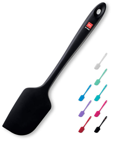 DI ORO silicone spatula demonstrates 600°F heat resistance for high-heat cooking
