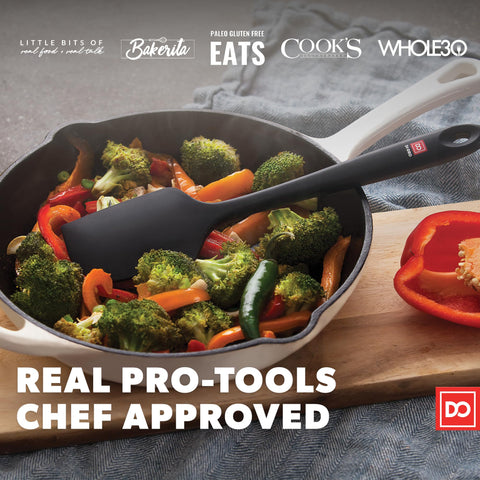 DI ORO spatula highlights a durable stainless steel core for long-lasting use