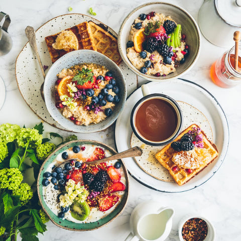 Dicunoy enamel plates featuring stackable design to save space