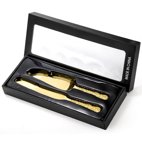 Dicunoy vintage gold cake serving set enhances the dessert table.