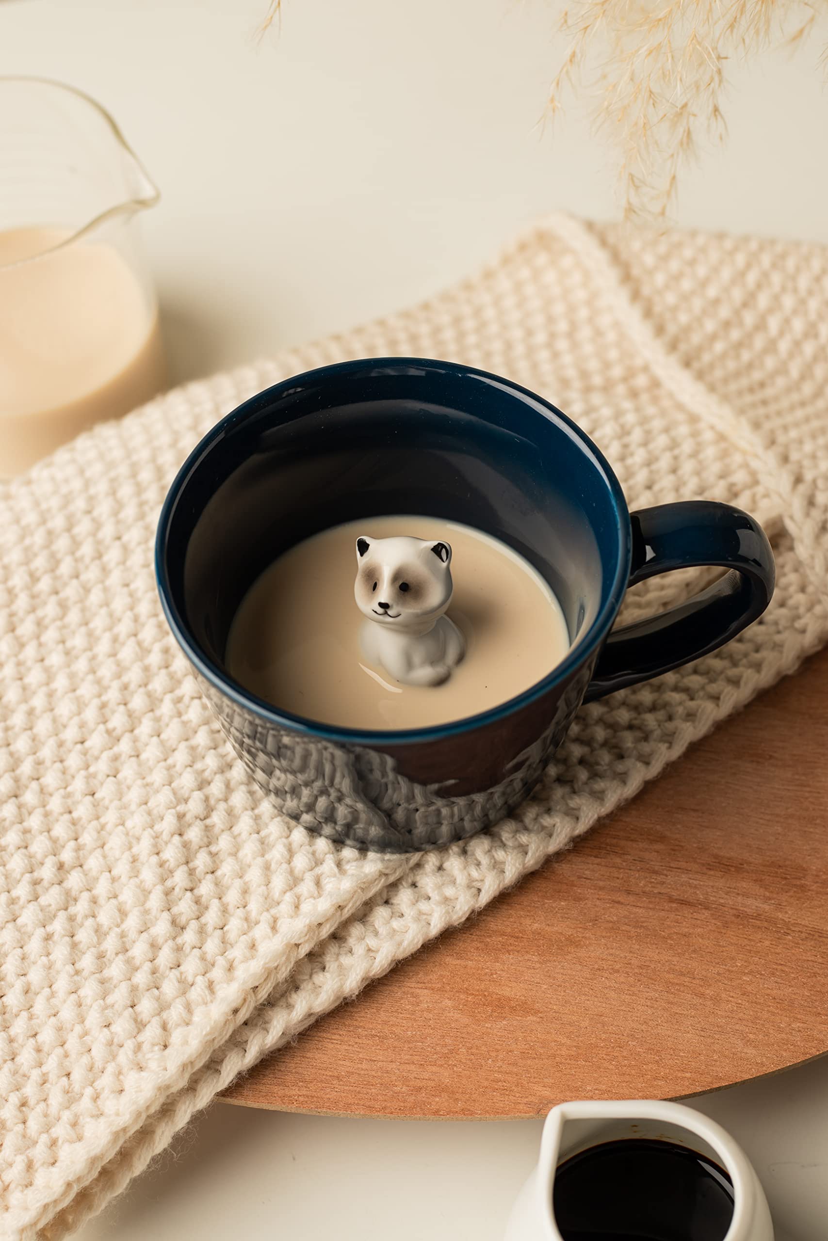 DIHOclub Racoon mug gift-ready for animal lovers and colleagues.
