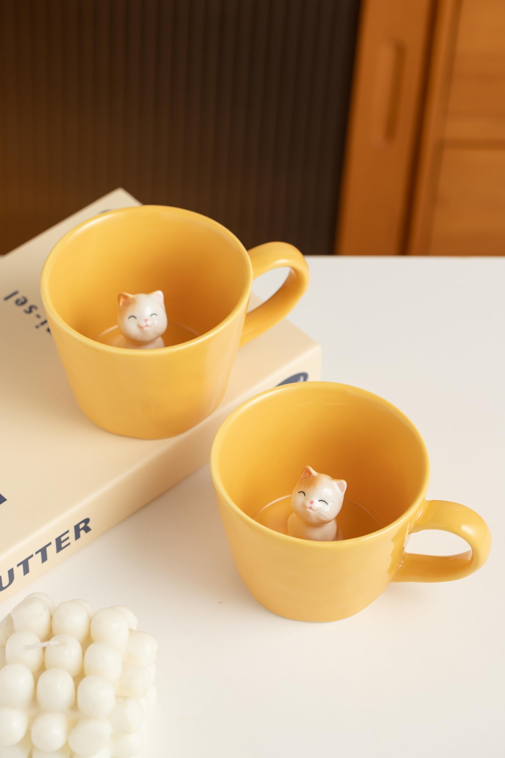 DIHOclub Cat mug interior view showing a smiling cat during tea or coffee
