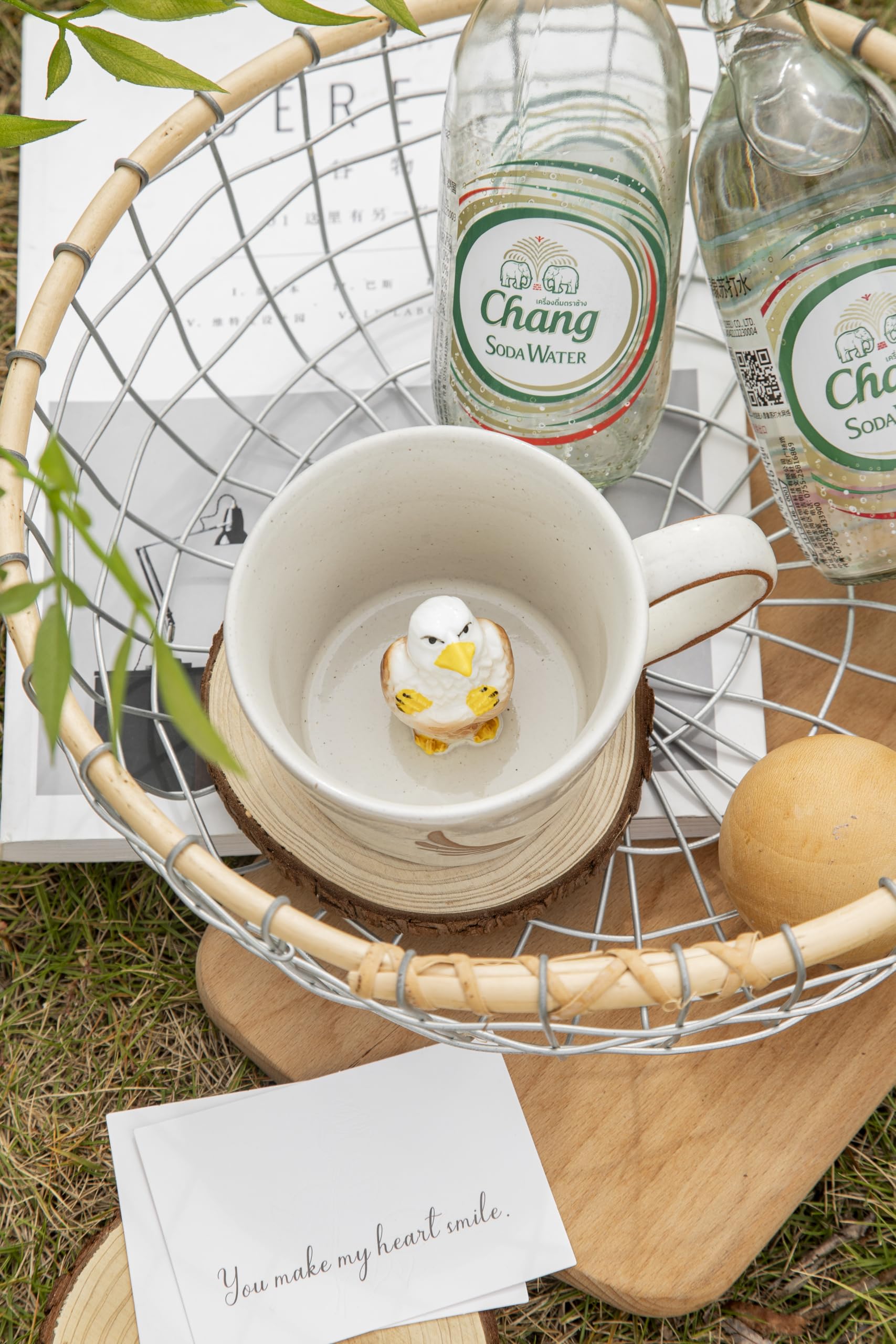 DIHOclub giraffe-pattern cup surface adds charming detail for everyday drinking.