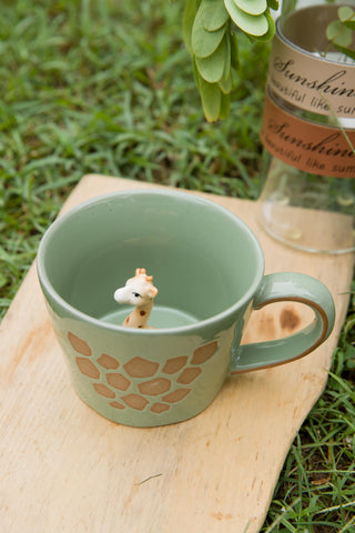DIHOclub giraffe mug shown on a desk, ideal for office coffee moments