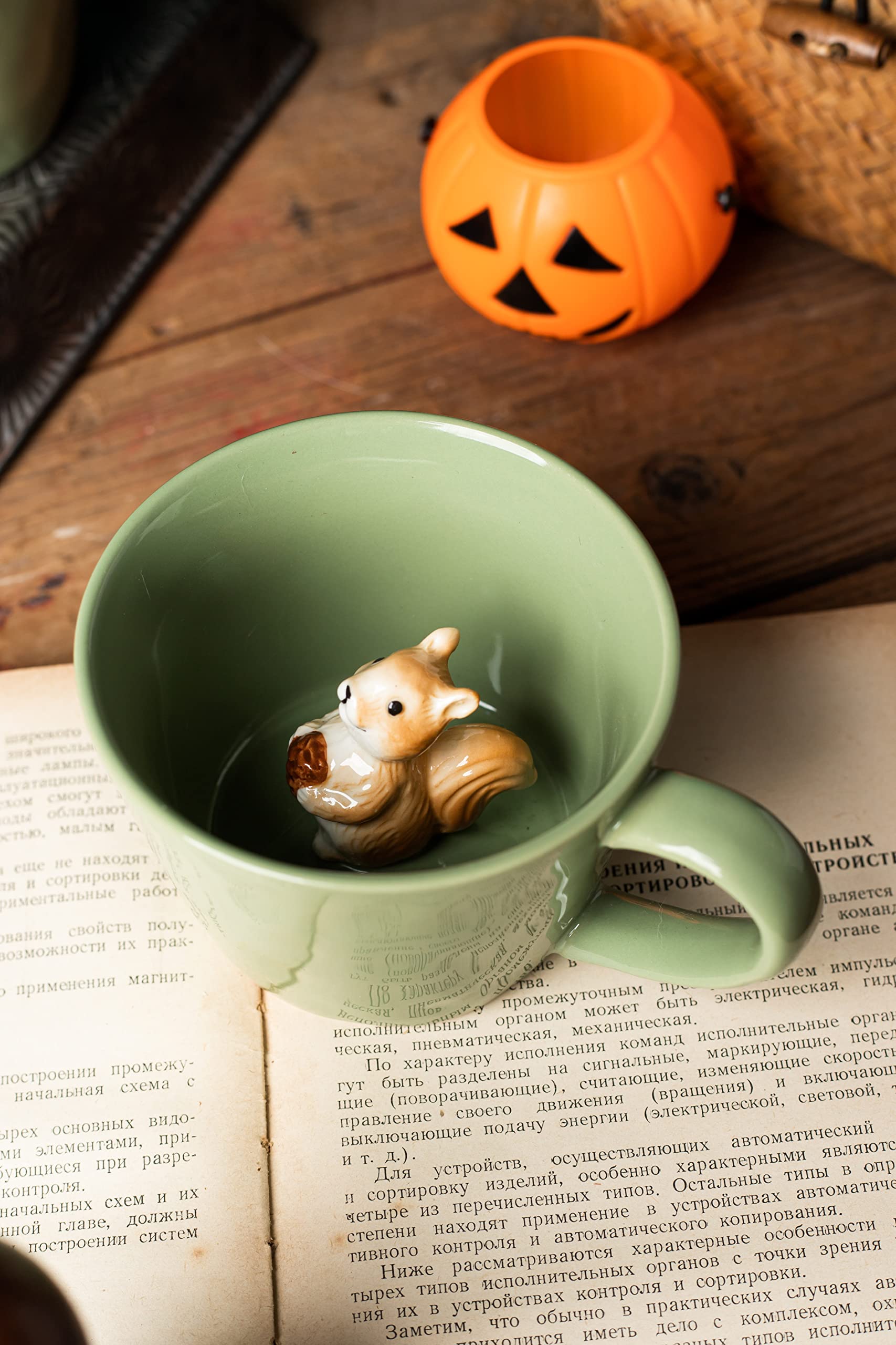 DIHOclub 12 oz light green mug reveals a bottom surprise as you drink
