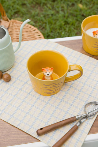 DIHOclub Tiger Cup Hand-Painted mug adds warmth and character to tea time.
