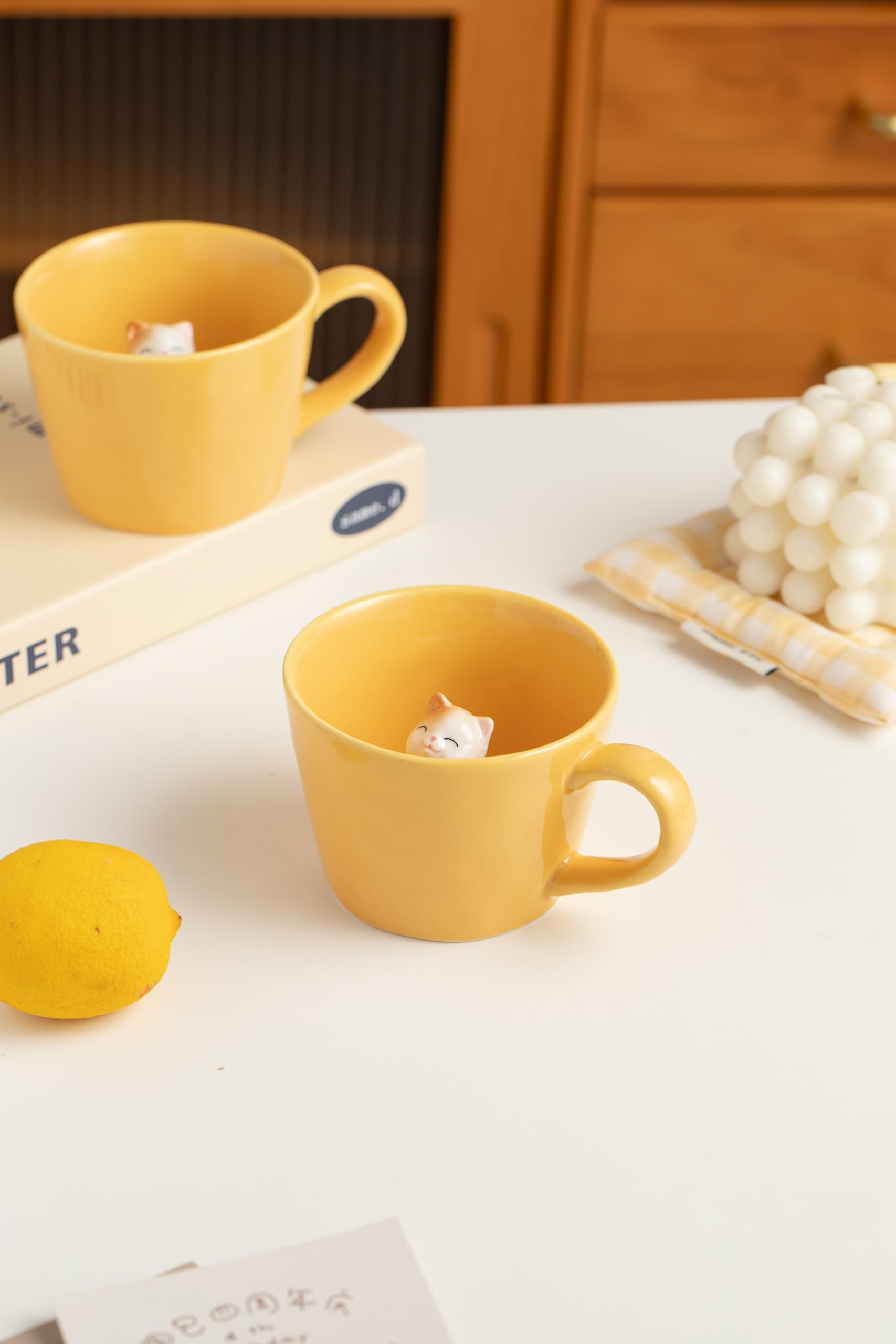 DIHOclub Yellow cat mug shown as a gift-ready option for animal lovers