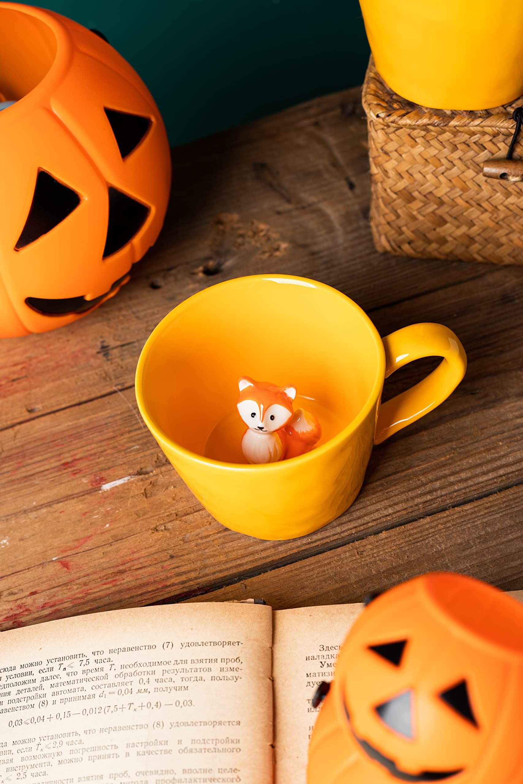 DIHOclub Yellow ceramic cup adds bright color to any space