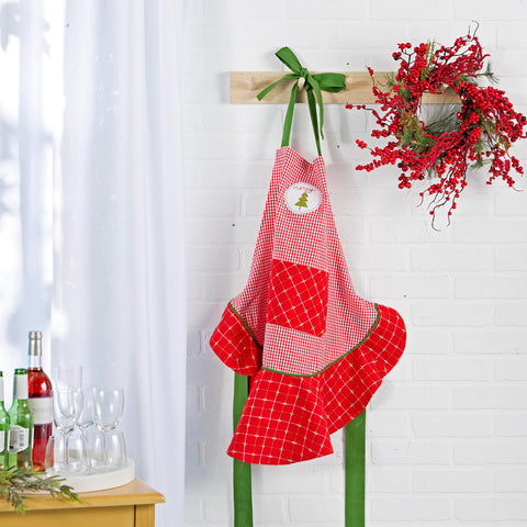 DII women's Christmas apron with adjustable straps for a comfortable fit