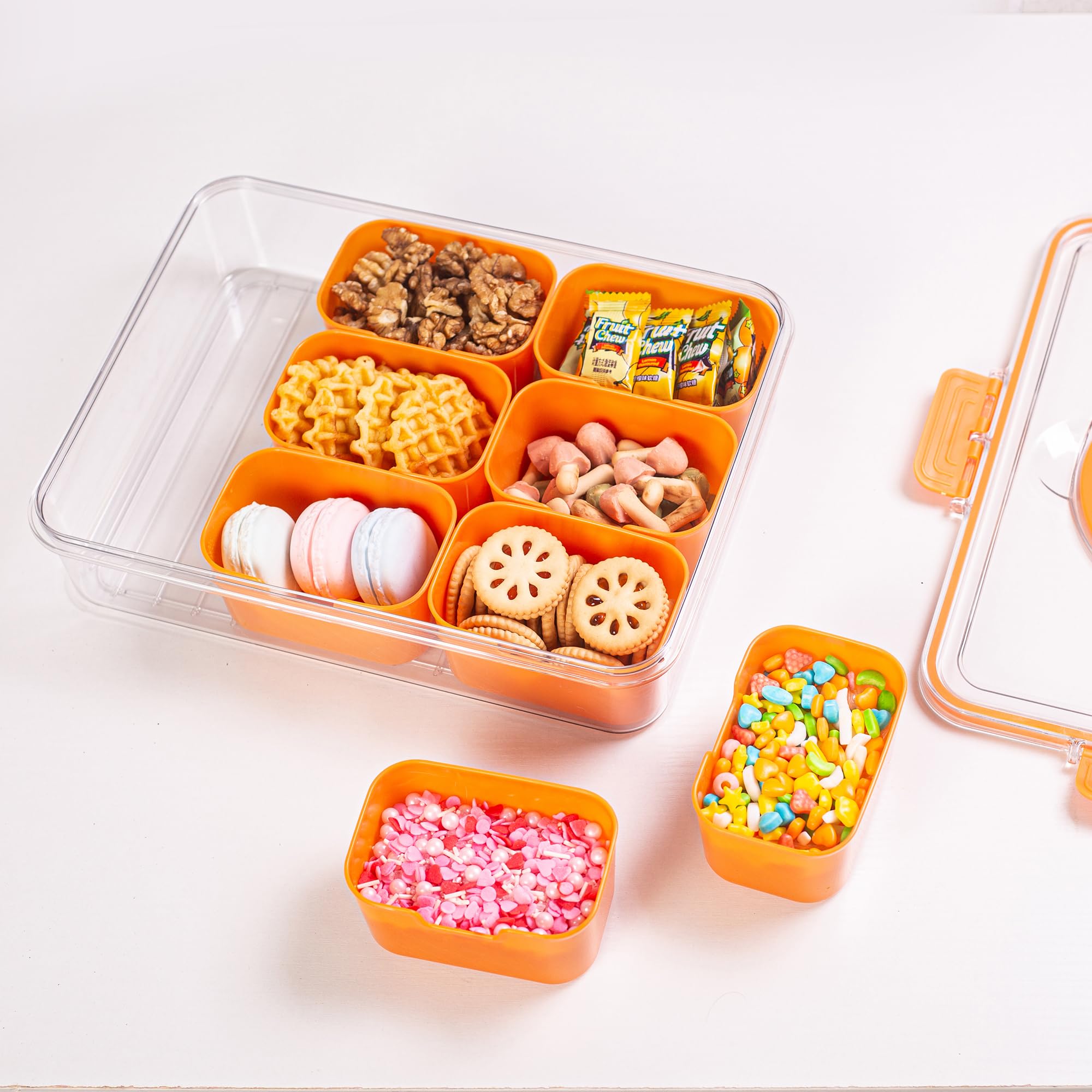 Dingerjar eight removable compartments offer a clear view and sorting of snacks
