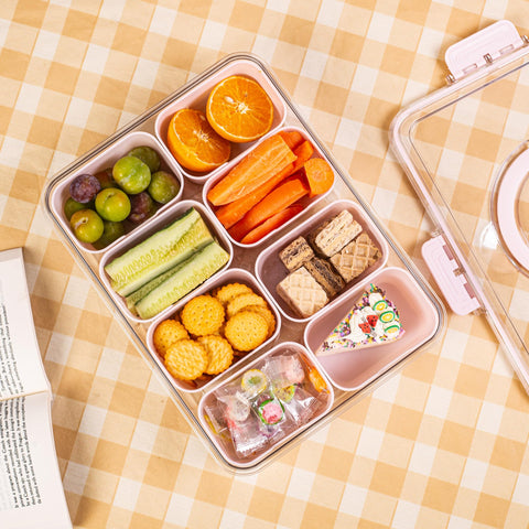 Dingerjar Snackle Box compact design for easy party transport.