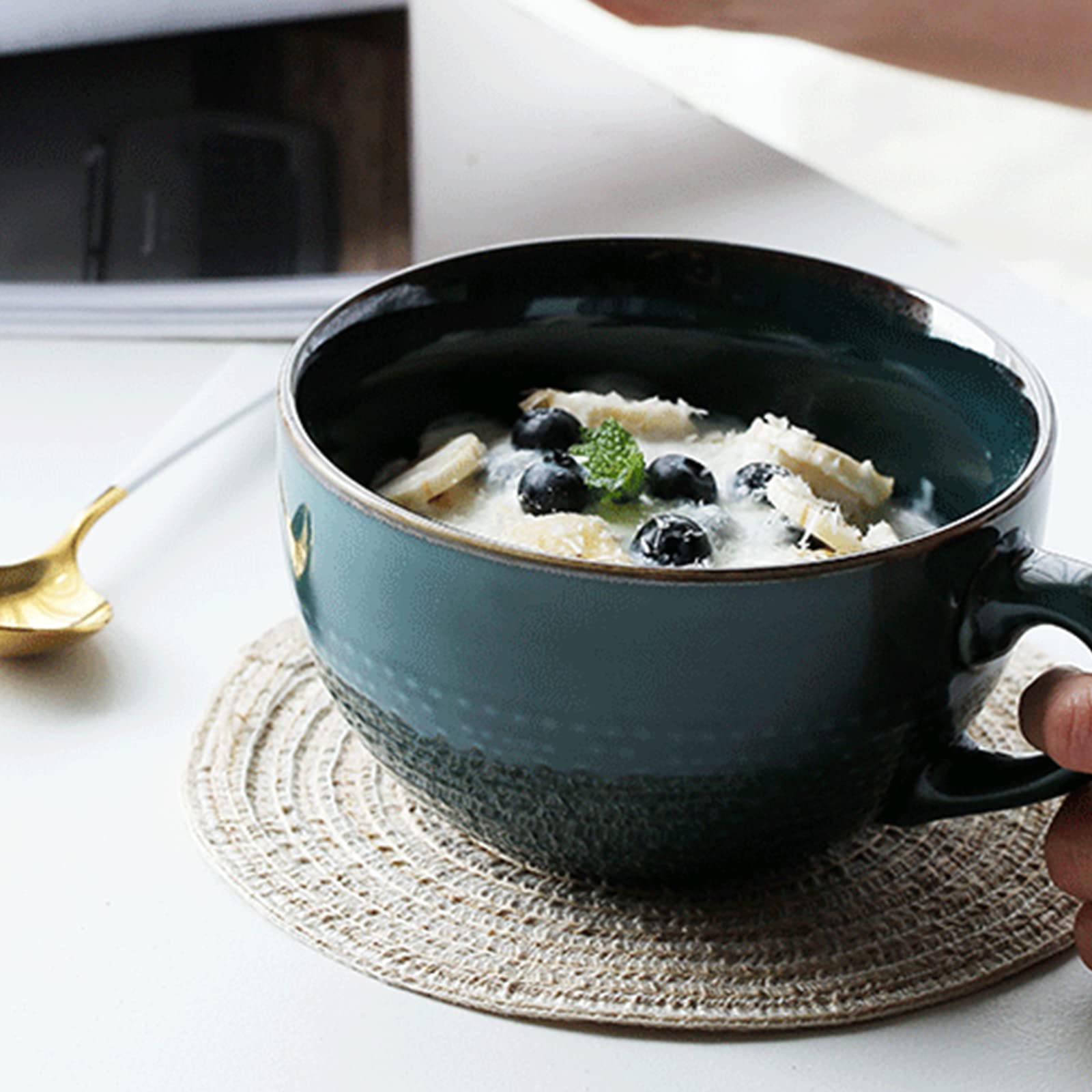 Disoza soup bowl mug suited for ramen, salads, and cozy meals.