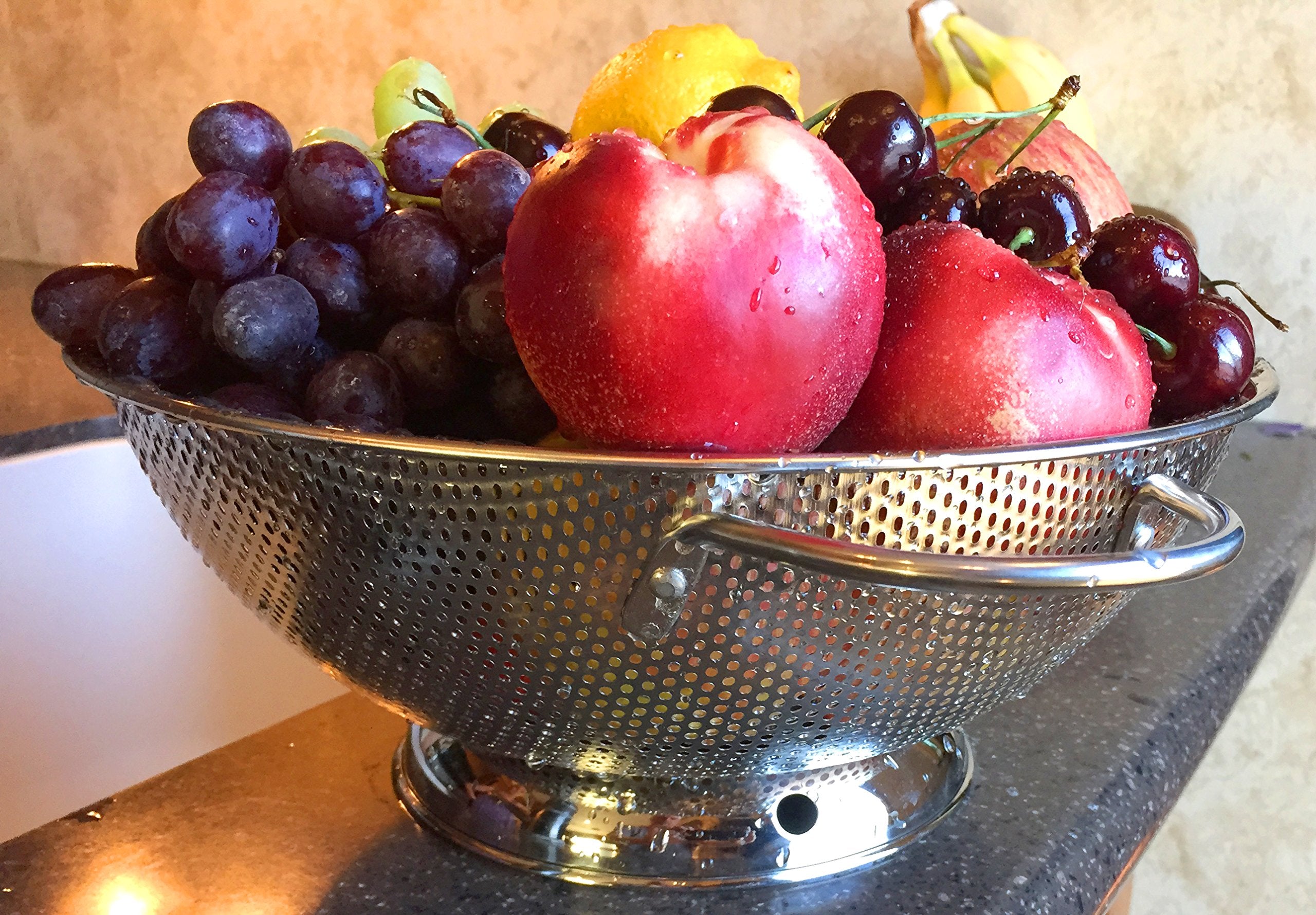 DLD colander with micro holes simplifies draining pasta and beans.