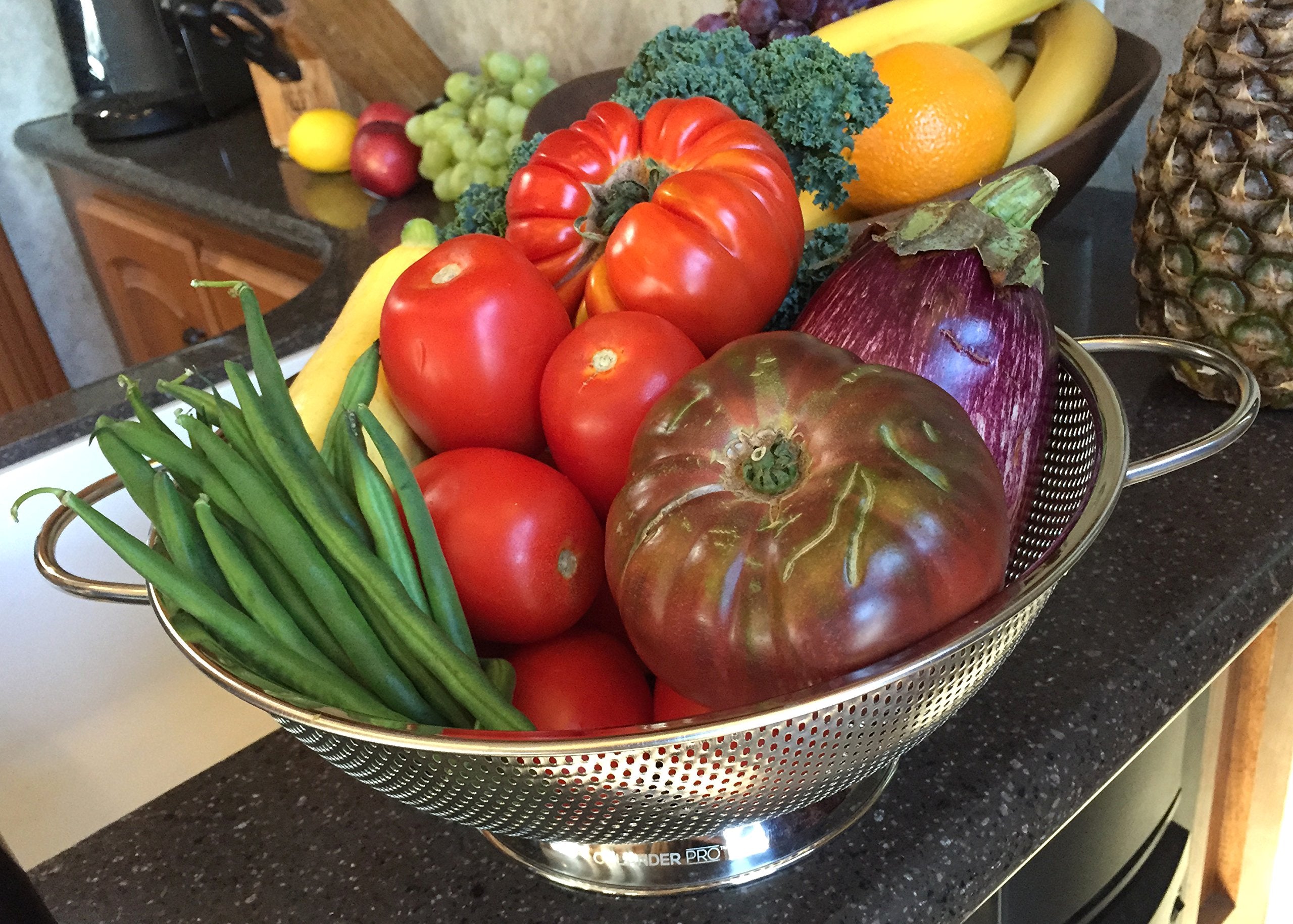 DLD multi-use colander doubles as a light steamer.