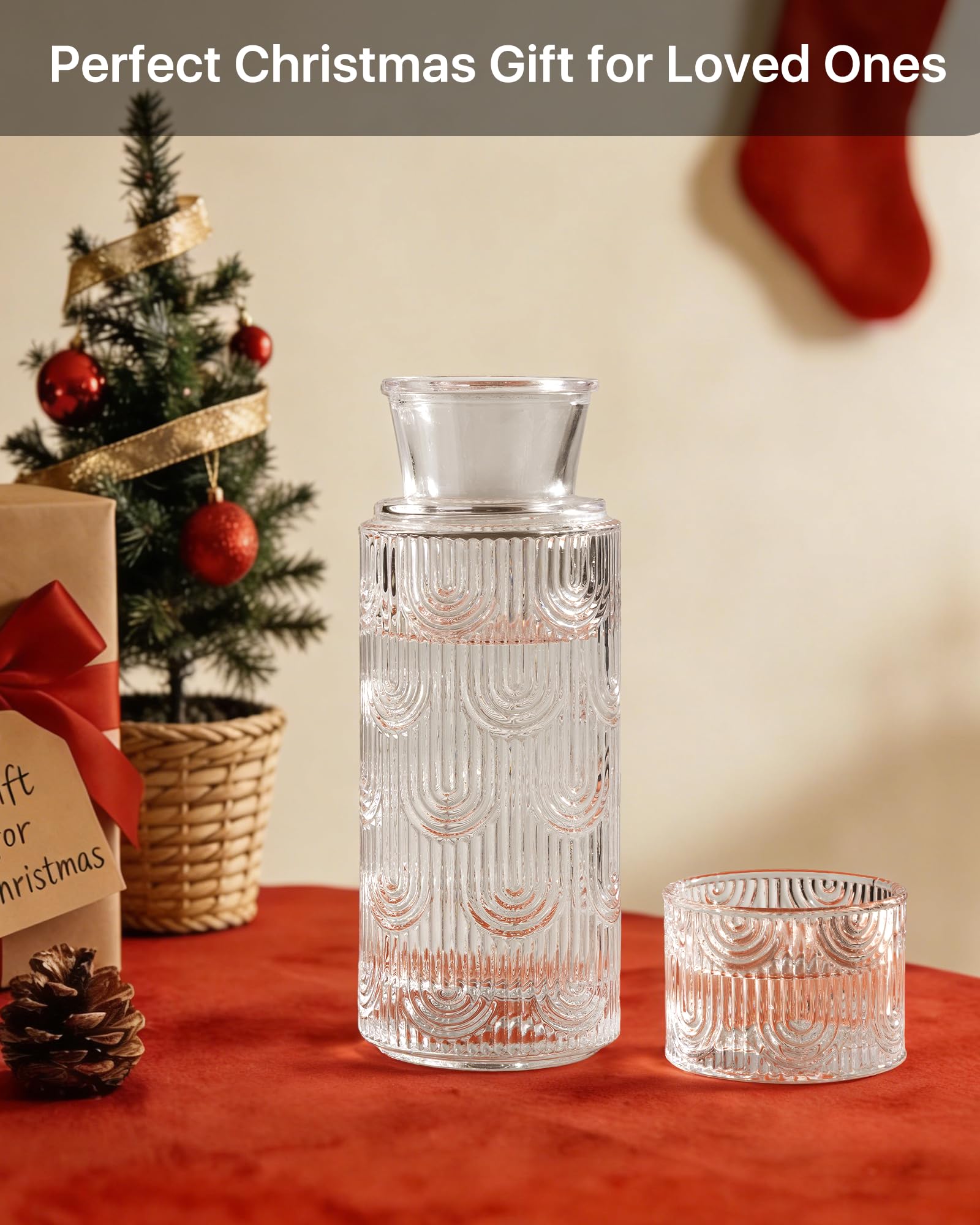 DmmyAlzx glass cup lid on carafe supports secure, spill-free serving.
