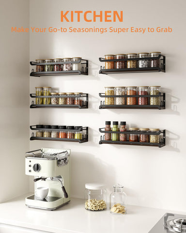 Doakhirmit spice rack with side guards prevents spills and keeps jars secure.