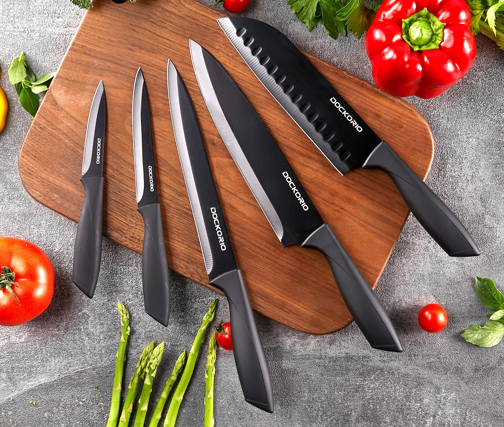Dockorio high-carbon stainless steel blade close-up highlighting a sharp edge.