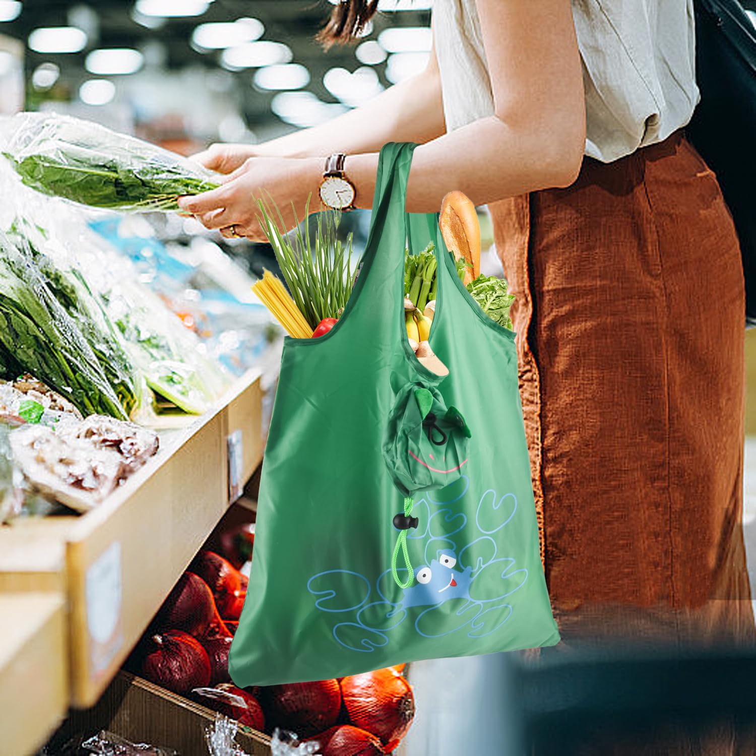 Dodkes bags with long handles offer easy shoulder carry during groceries.