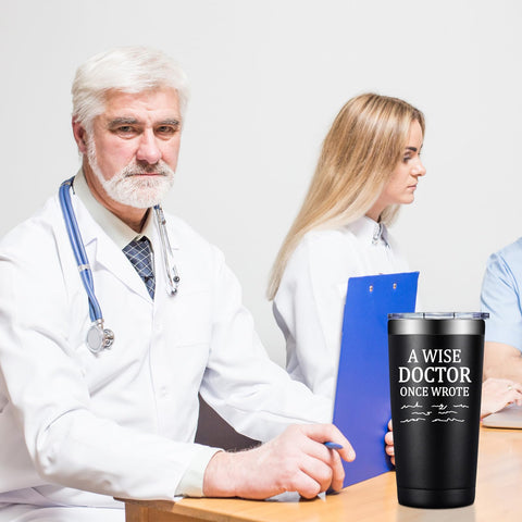DOEARTE 20oz Doctor tumbler with coffee close-up for taste moments