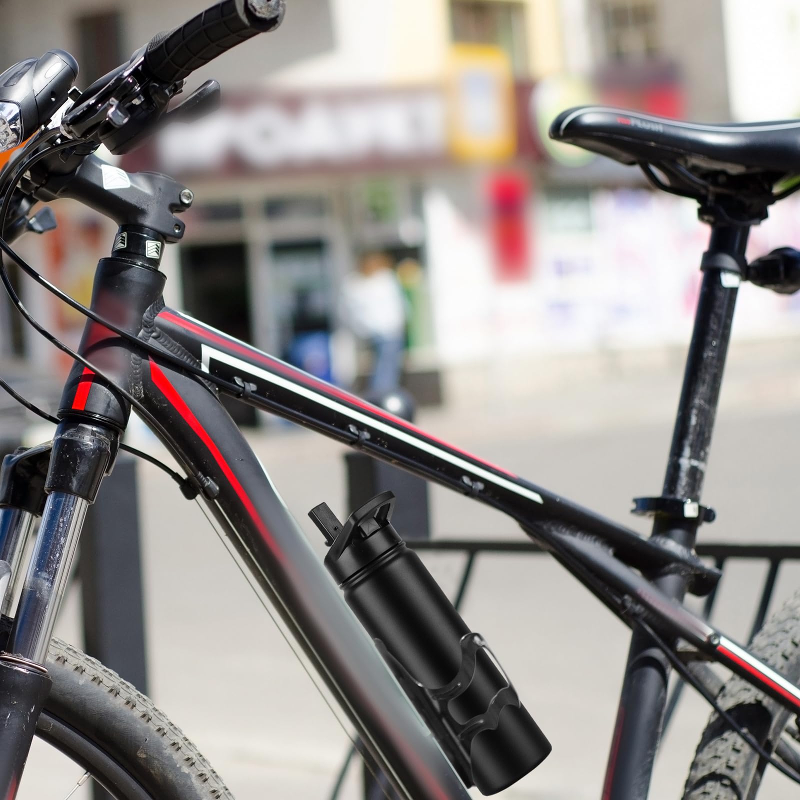 DOMICARE leakproof design supports reliable transport during travel and camping.