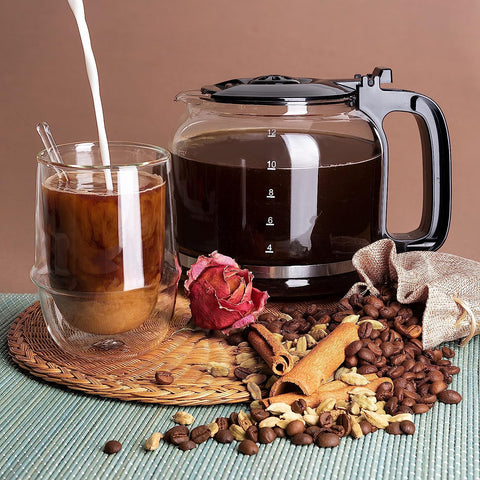 Dominion 15-Cup Deluxe coffee maker with non-slip feet provides stable placement.