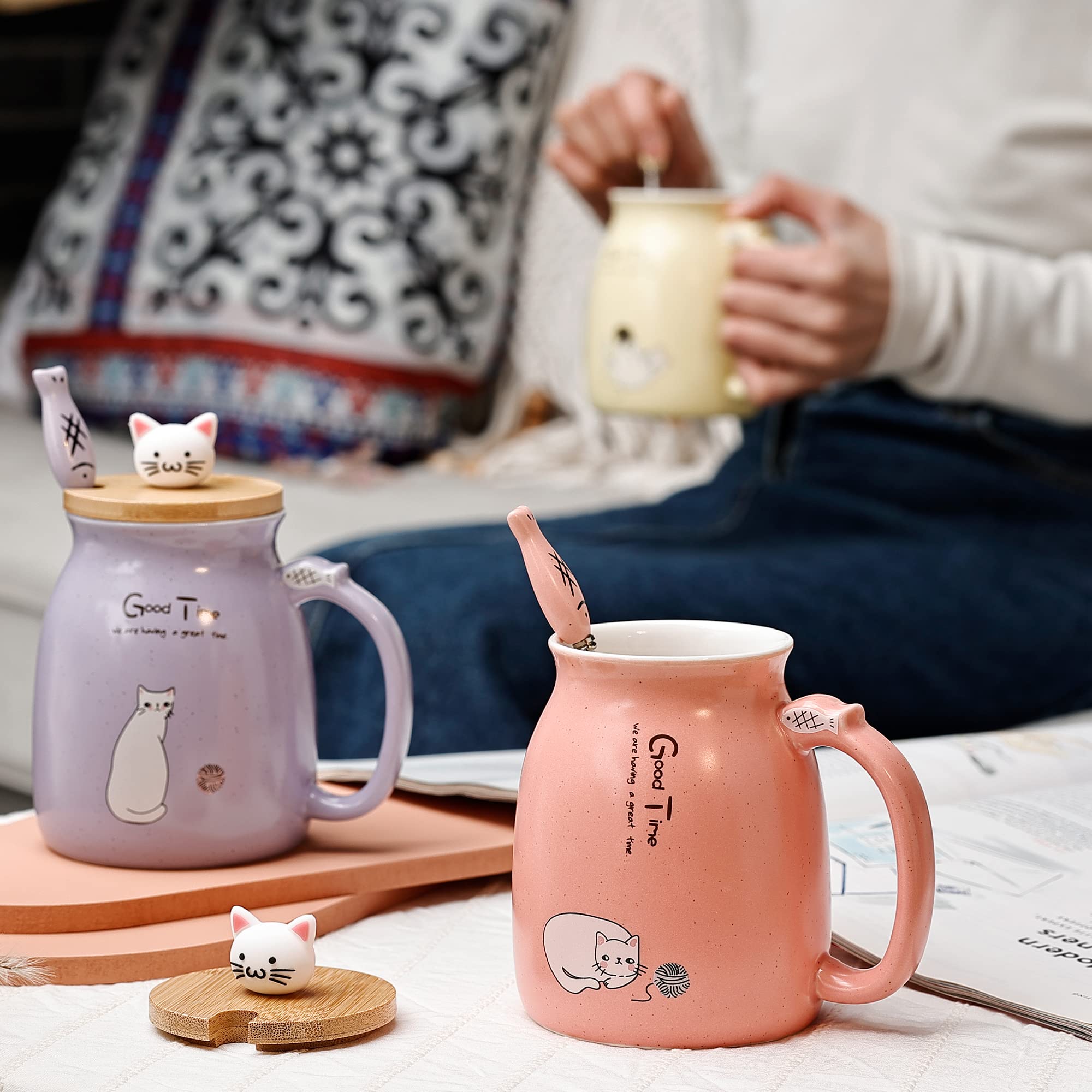 DONGSHANGIFT purple lid cat mug with fish spoon, stylish desk companion.