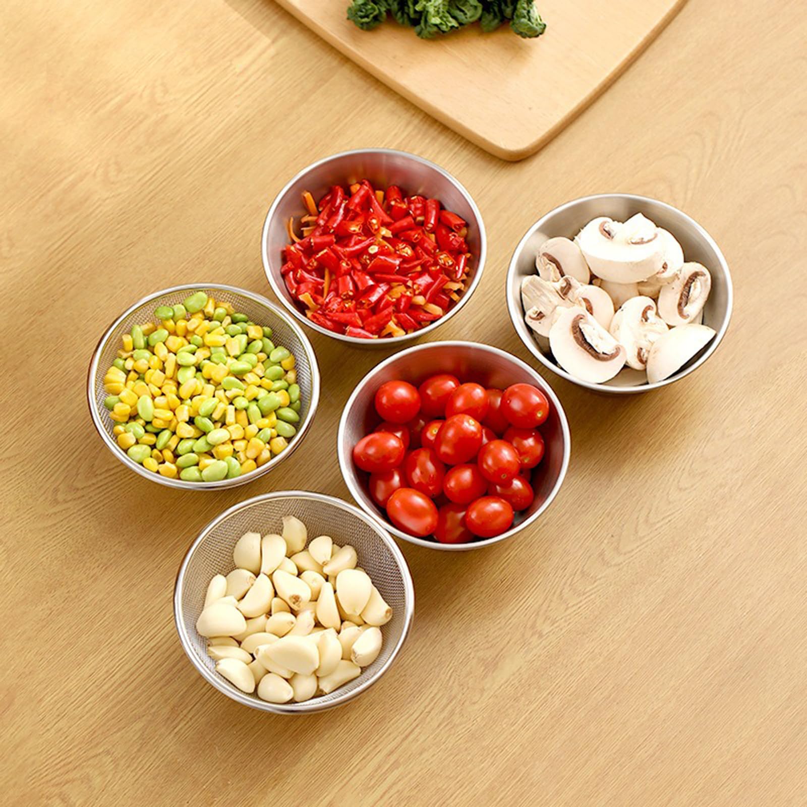 DOPMEP Precision perforations ensure gentle cleaning of delicate fruits