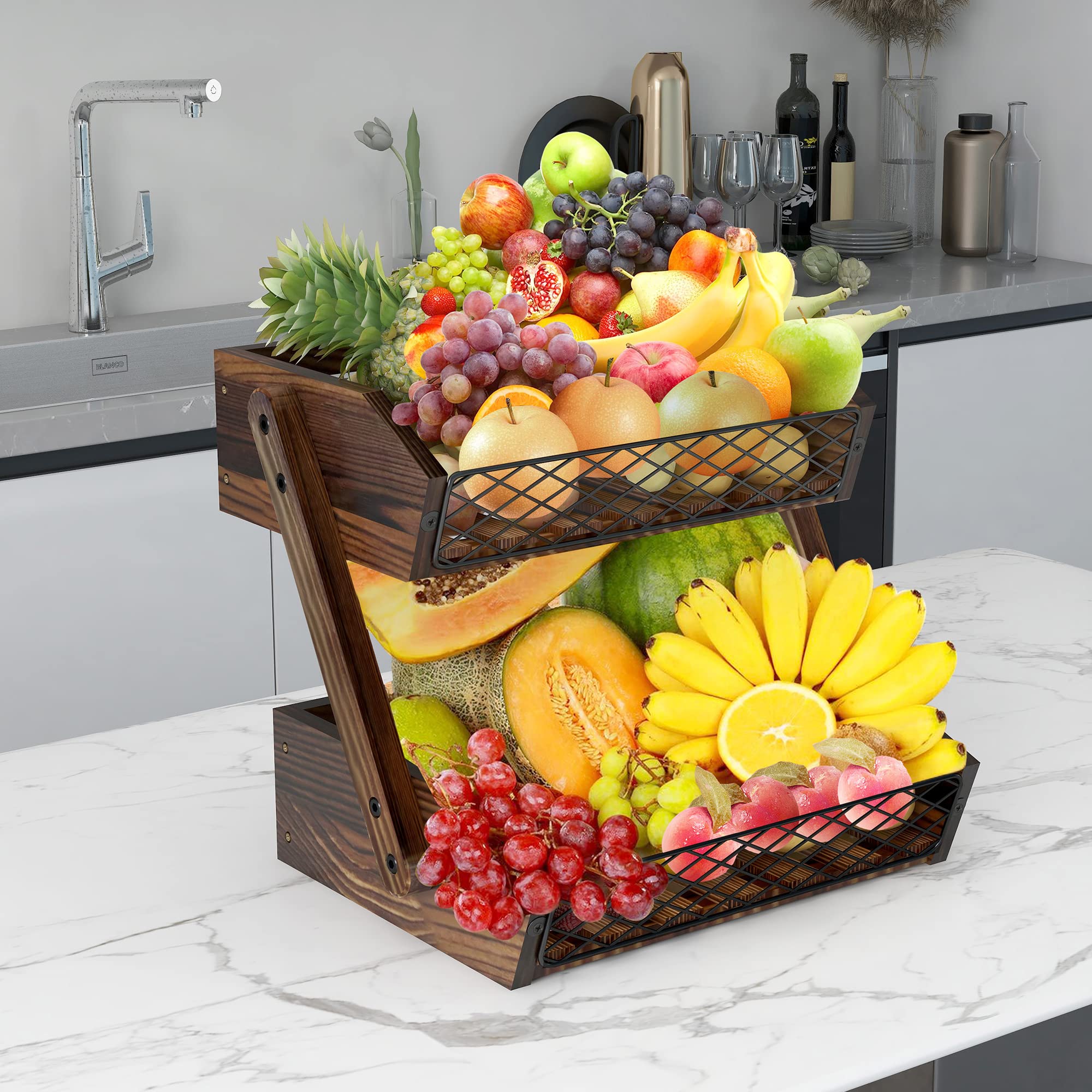 Dorhors wooden and metal fruit rack keeps produce air-permeable and fresh.
