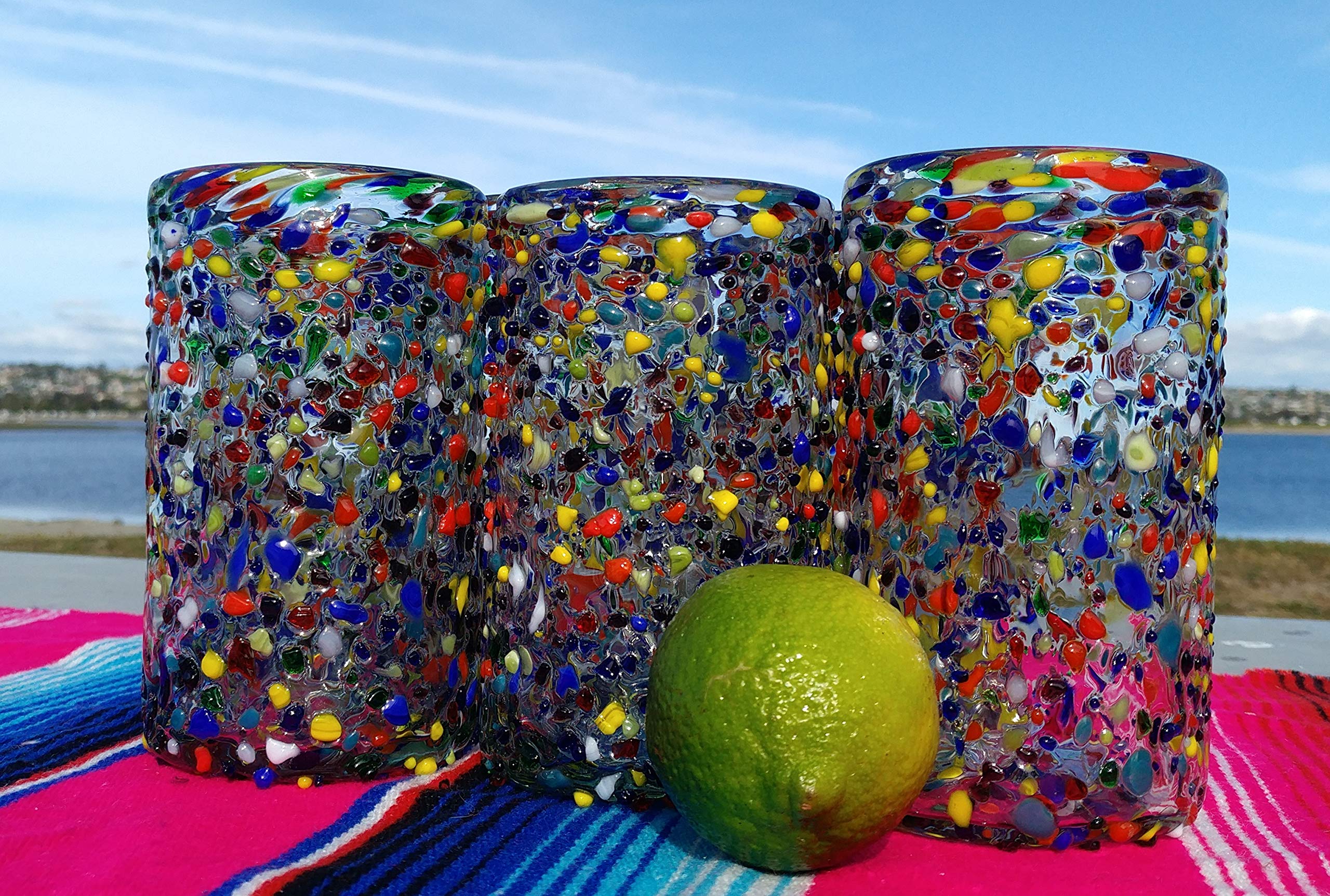 Dos Sueños 14 oz glass, eco-friendly recycled glass, dishwasher safe for everyday use.