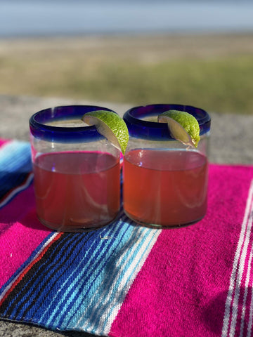 Dos Sueños eco-friendly recycled glass, lead-free and durable.
