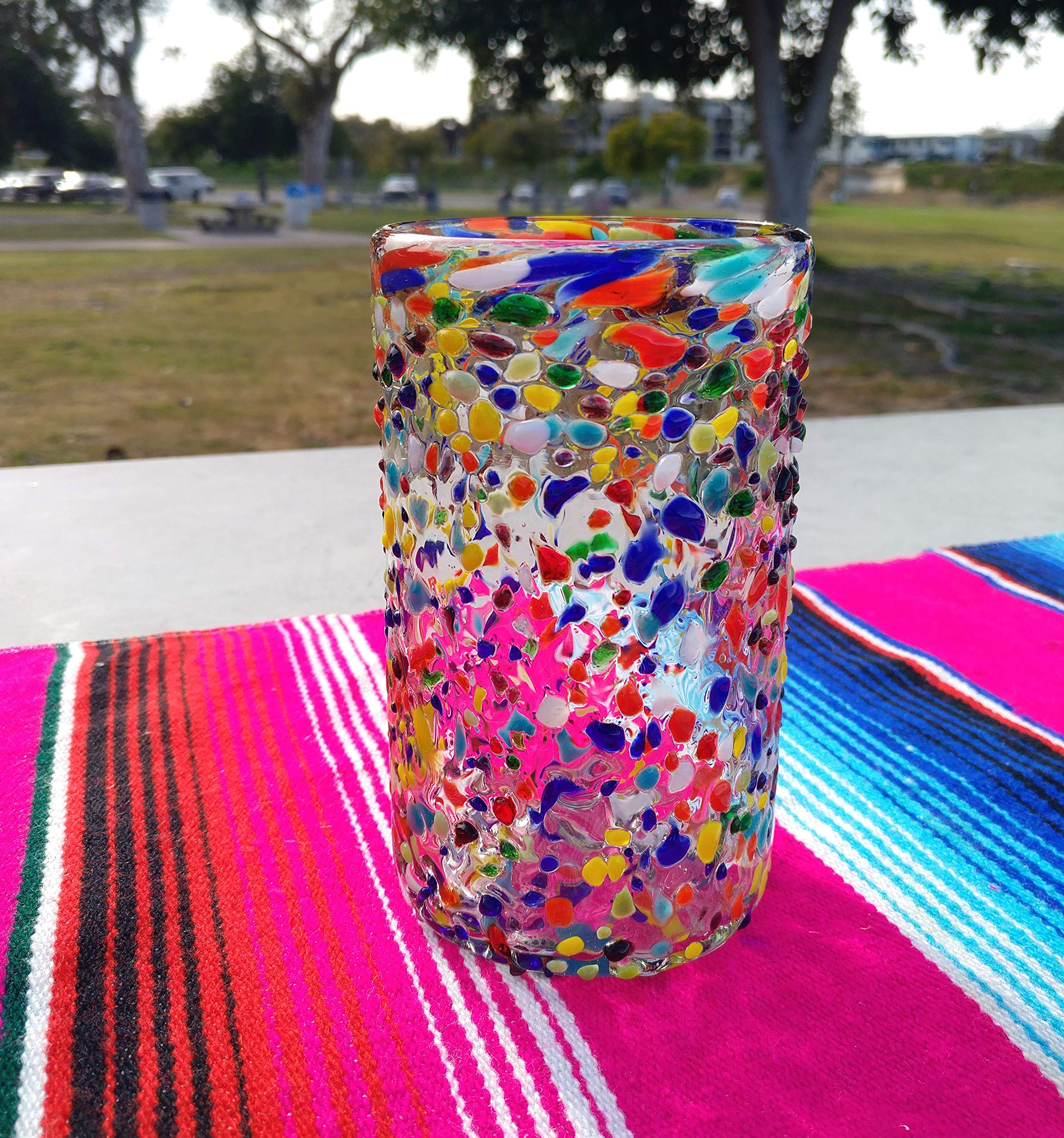 Dos Sueños lead-free and sturdy glass, great for daily use and meals.
