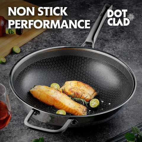 DOTCLAD hybrid stainless-steel nonstick surface ensures quick release during everyday cooking.