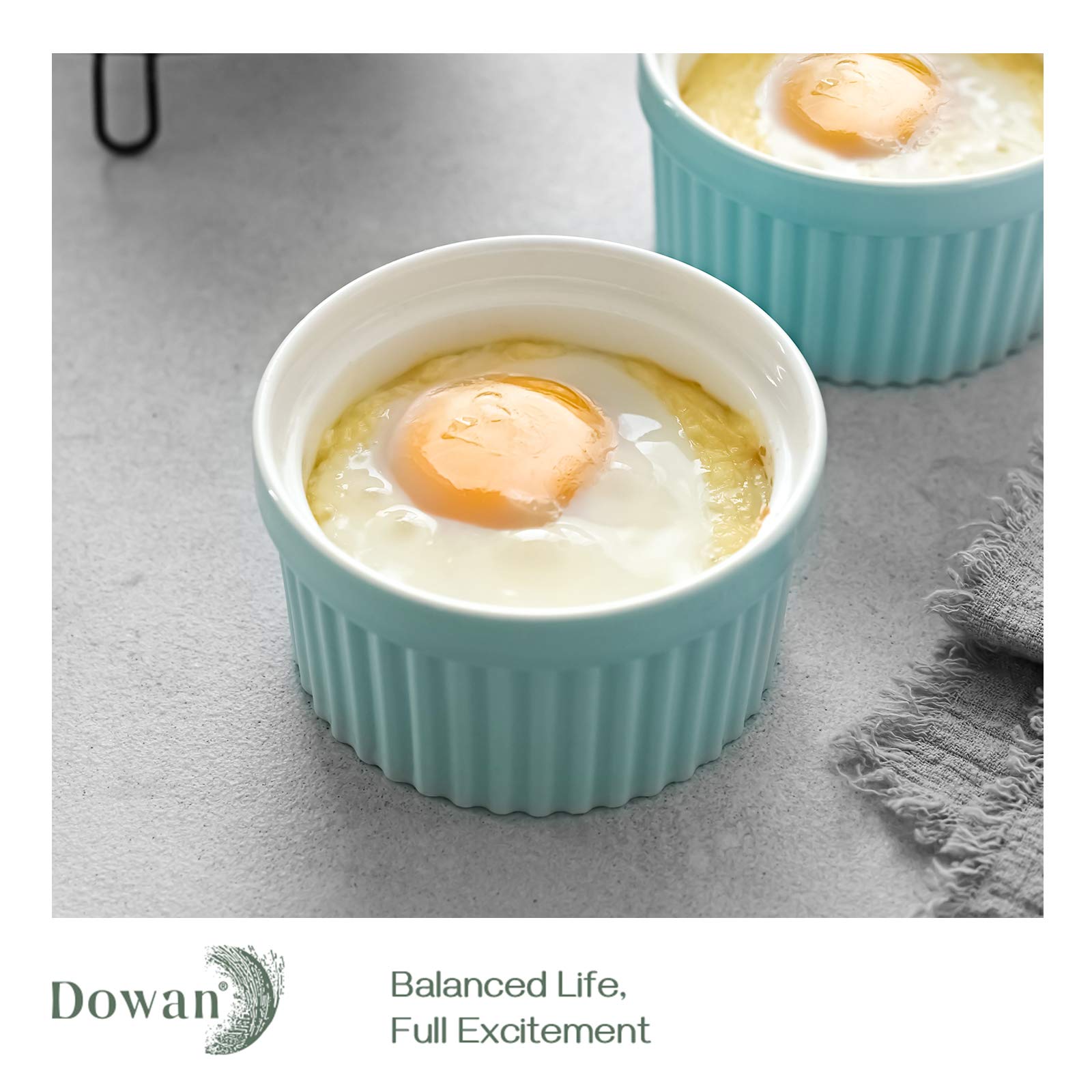 DOWAN porcelain ramekin blue glaze, elegant table presentation for desserts.