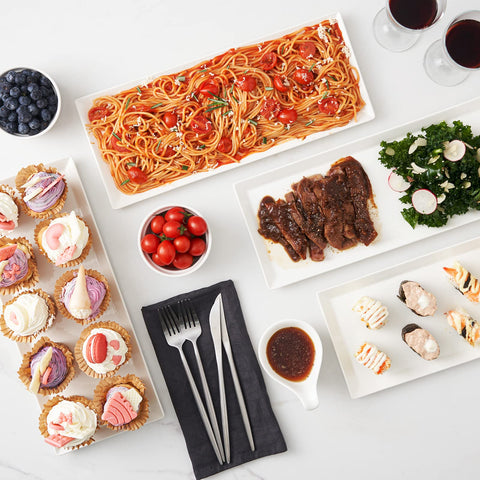DOWAN rectangular plate for pasta, offering ample space for sauces and noodles.