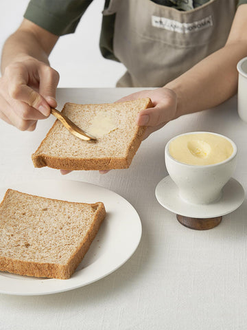 DOWAN butter crock with airtight seal helps preserve butter flavor