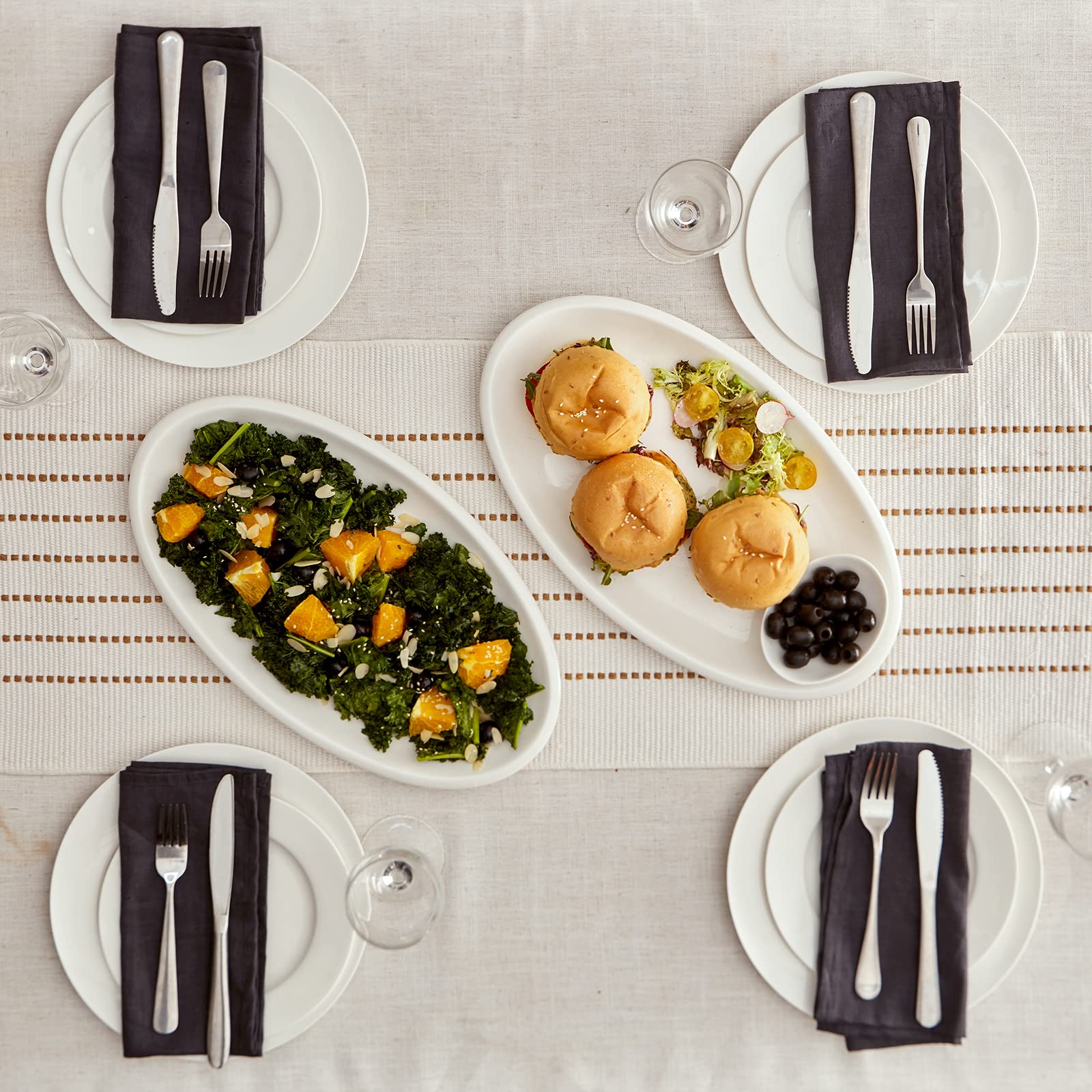 DOWAN elegant white oval dinner platter suitable for formal settings.