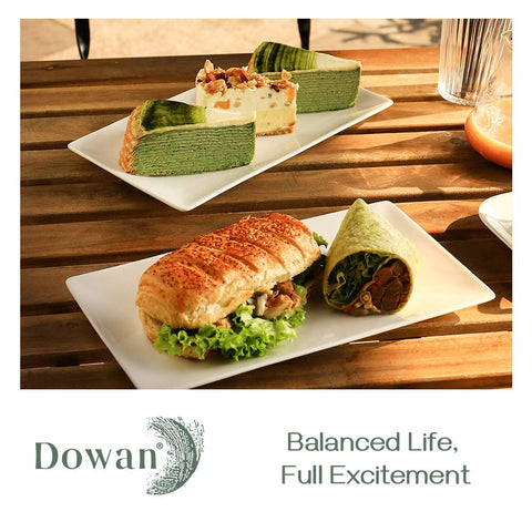 DOWAN no-spill rectangle design keeps sauces contained during service.