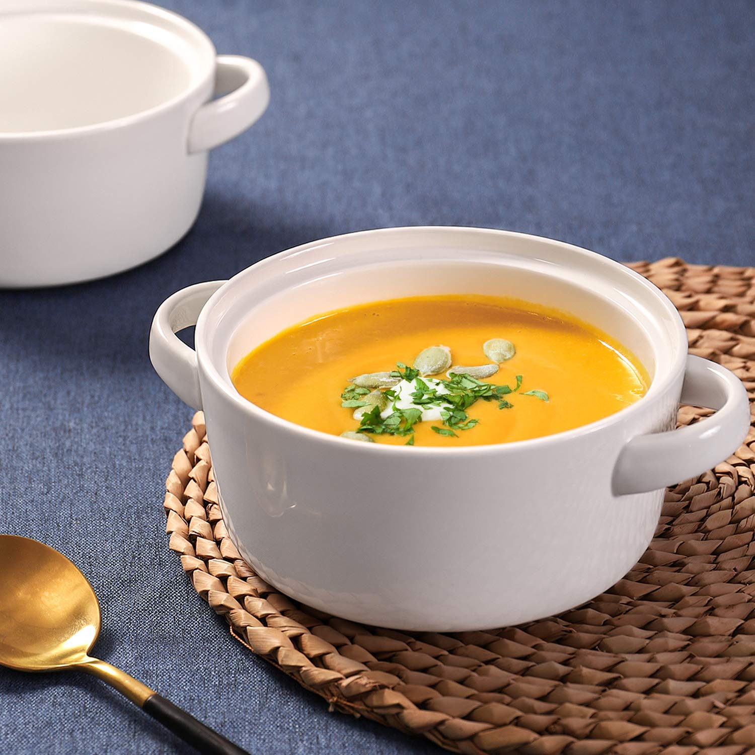 DOWAN bowls with side handles stay stable for kids