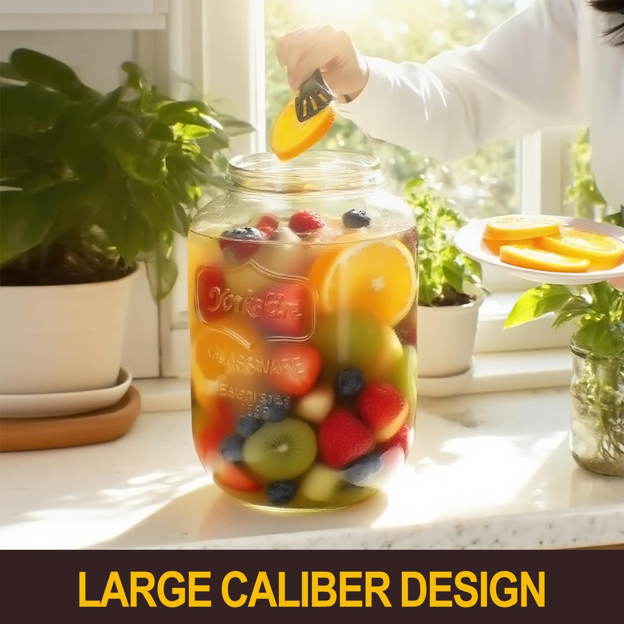 DQAXP glass dispenser close-up highlights crystal clarity for vibrant drinks.