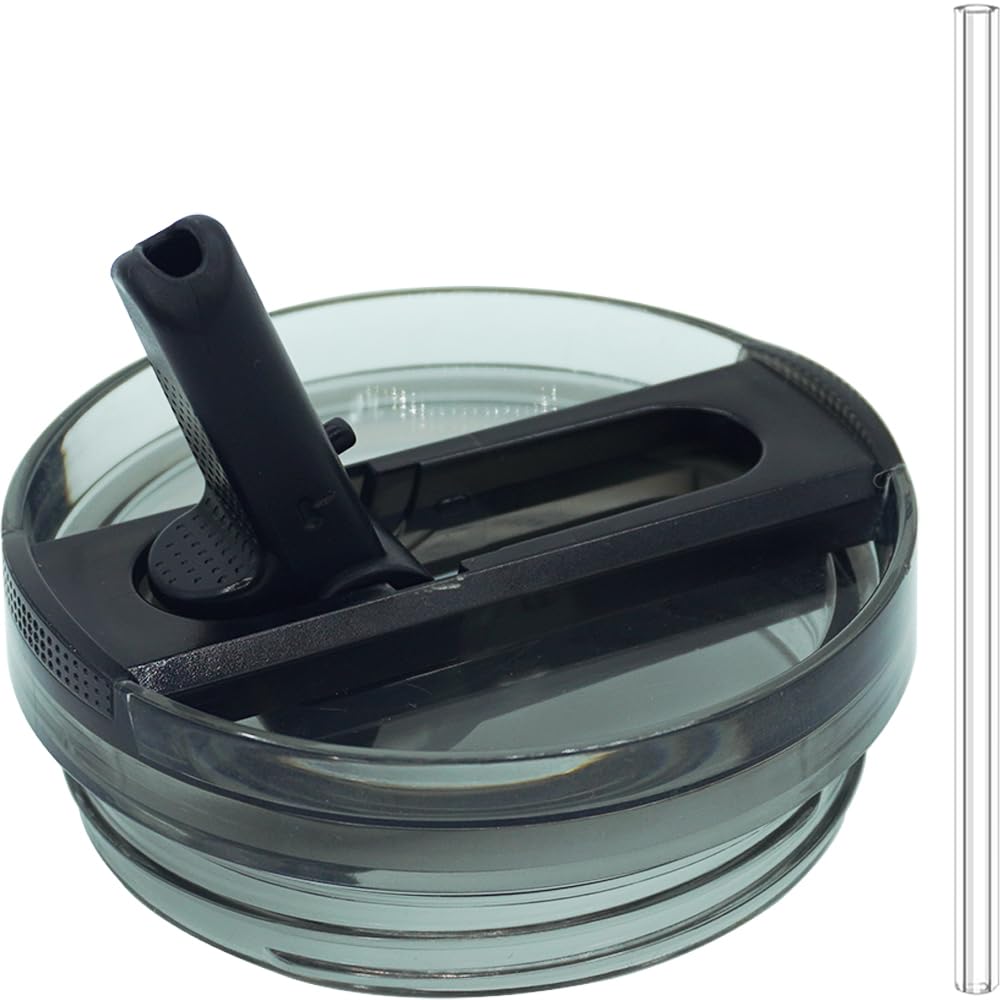 Dreamfocus flip-straw-lid fits Stanley Quencher 64oz for secure, travel-ready hydration.
